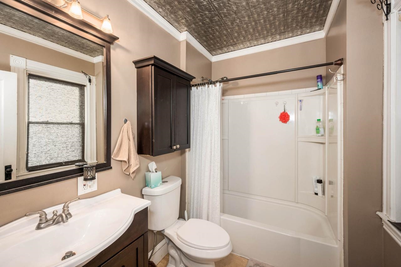 257 Calef Road Manchester, NH 03103 - Photo 38 of 38