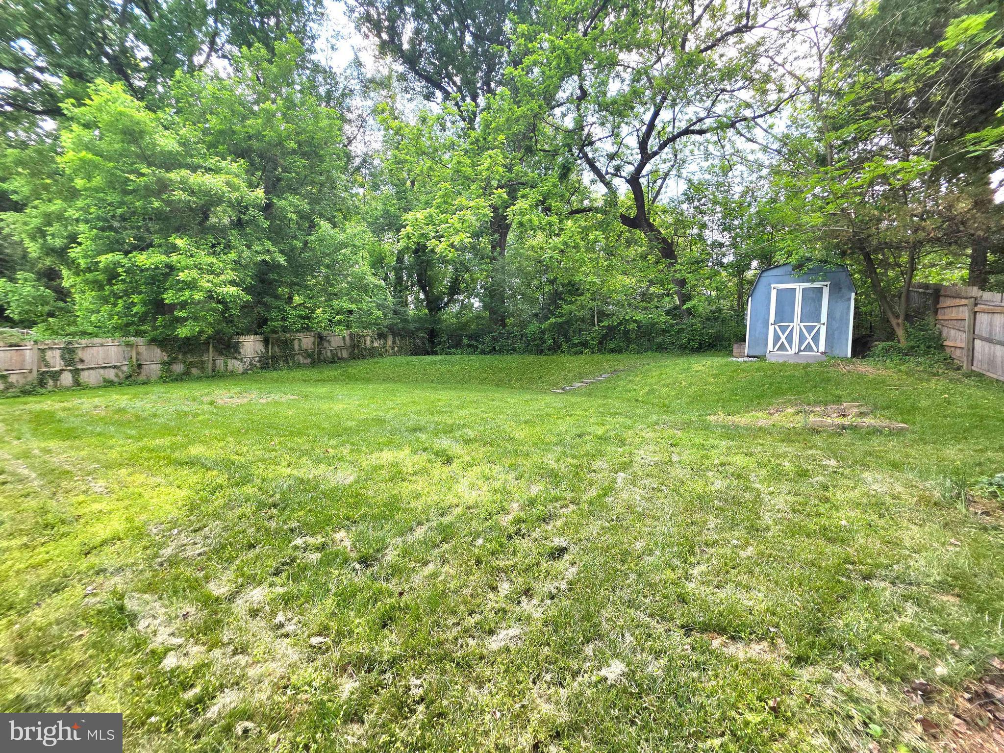 8300 Beech Tree Road Bethesda, MD 20817 - Photo 33 of 34
