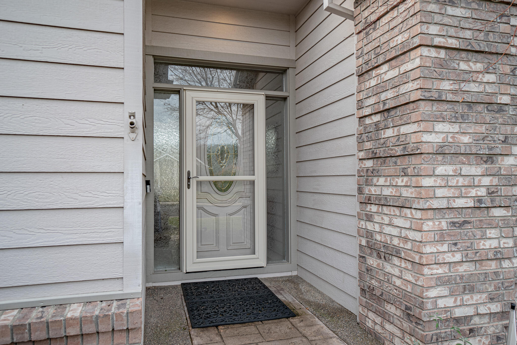 198 Prairie Landing Drive Eagle Point, OR 97524 - Photo 4 of 30 DSC05928-HDR