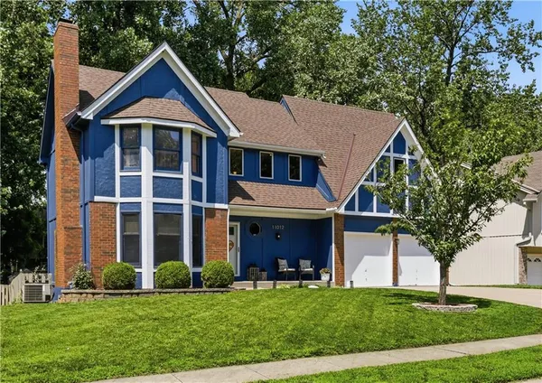 $385,000 | 11012 North McGee Street, Kansas City, MO 64155