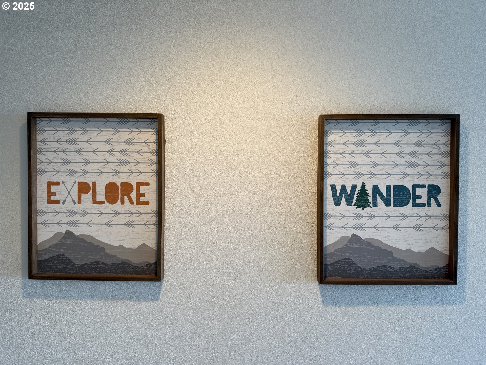 1305 Moore Street, Unit 402 Brookings, OR 97415 - Photo 15 of 28 a view of a hallway