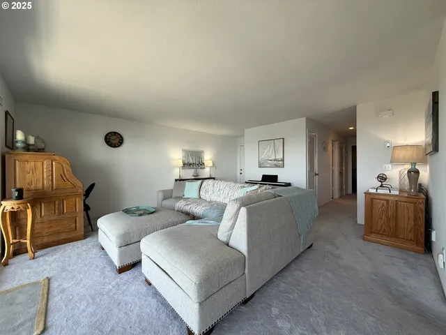 $549,900 | 1305 Moore Street, Unit 402, Brookings, OR 97415