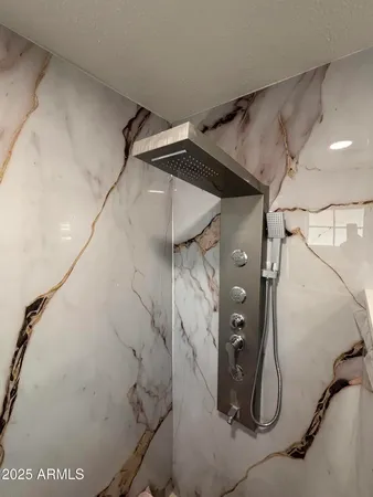 $89,900 | 305 South Val Vista Drive, Unit 94, Mesa, AZ 85204