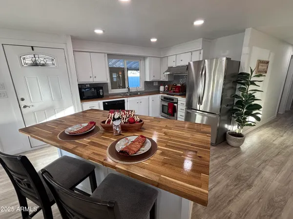 $89,900 | 305 South Val Vista Drive, Unit 94, Mesa, AZ 85204