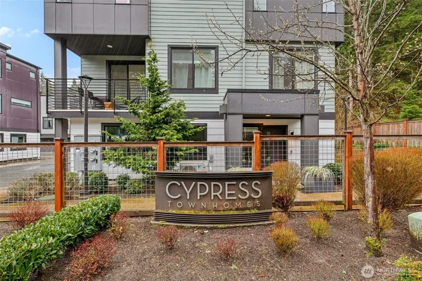 $725,000 | 18775 76th Avenue West, Lynnwood, WA 98026