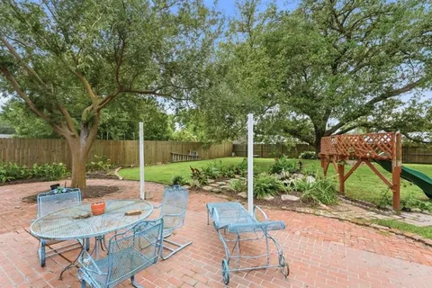 $198,000 | 422 Crestwood Street, Lake Charles, LA 70605