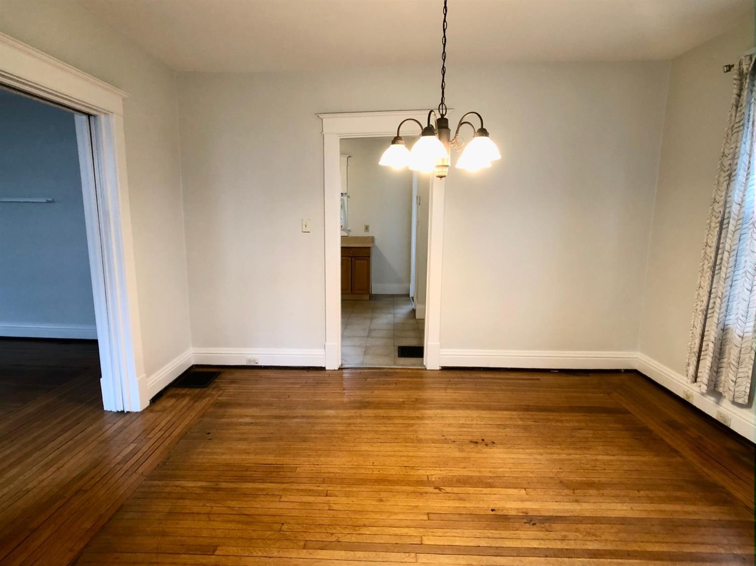 6115 Roe Street Cincinnati, OH 45227 - Photo 12 of 41 Gallery Image 12