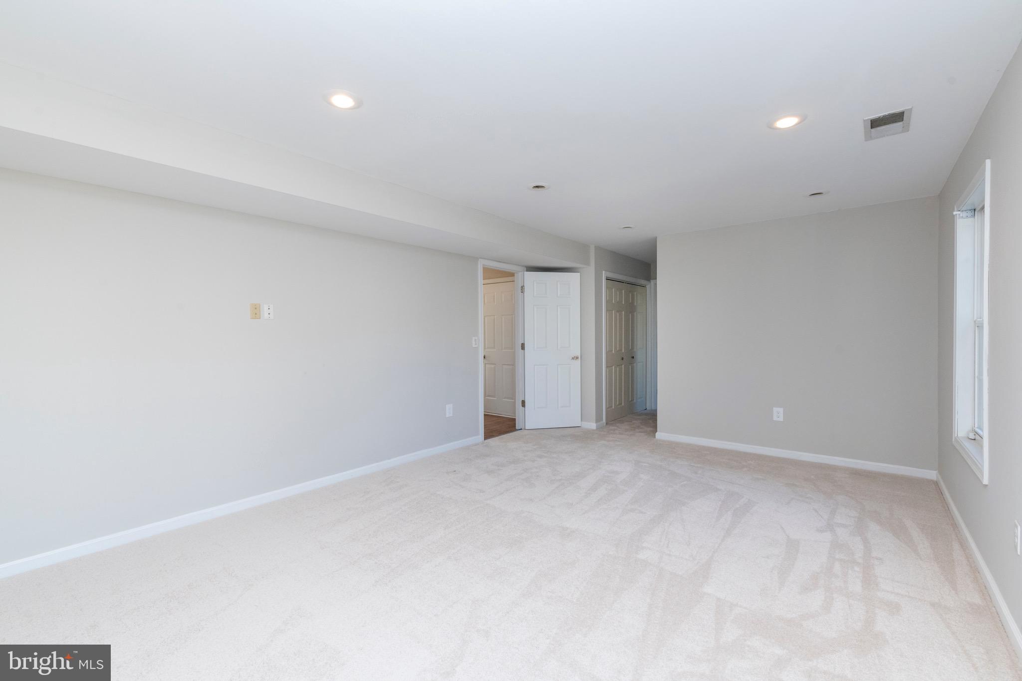 9801 Dee Way Middle River, MD 21220 - Photo 33 of 43