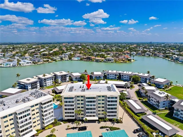 $6,500 | 3410 Gulf Shore Boulevard North, Unit 403, Naples, FL 34103