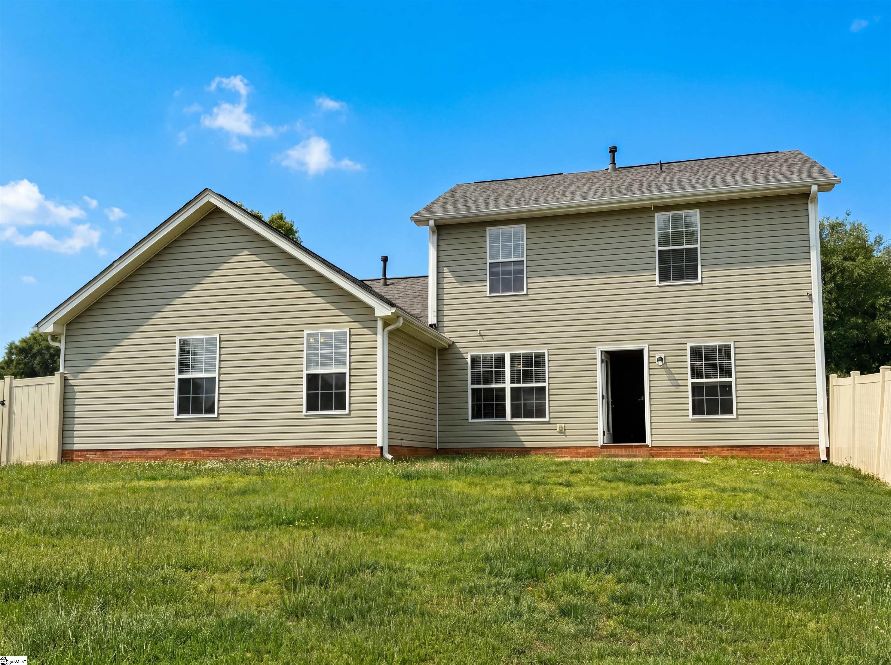 100 Watercourse Way Greer, SC 29651 - Photo 5 of 26