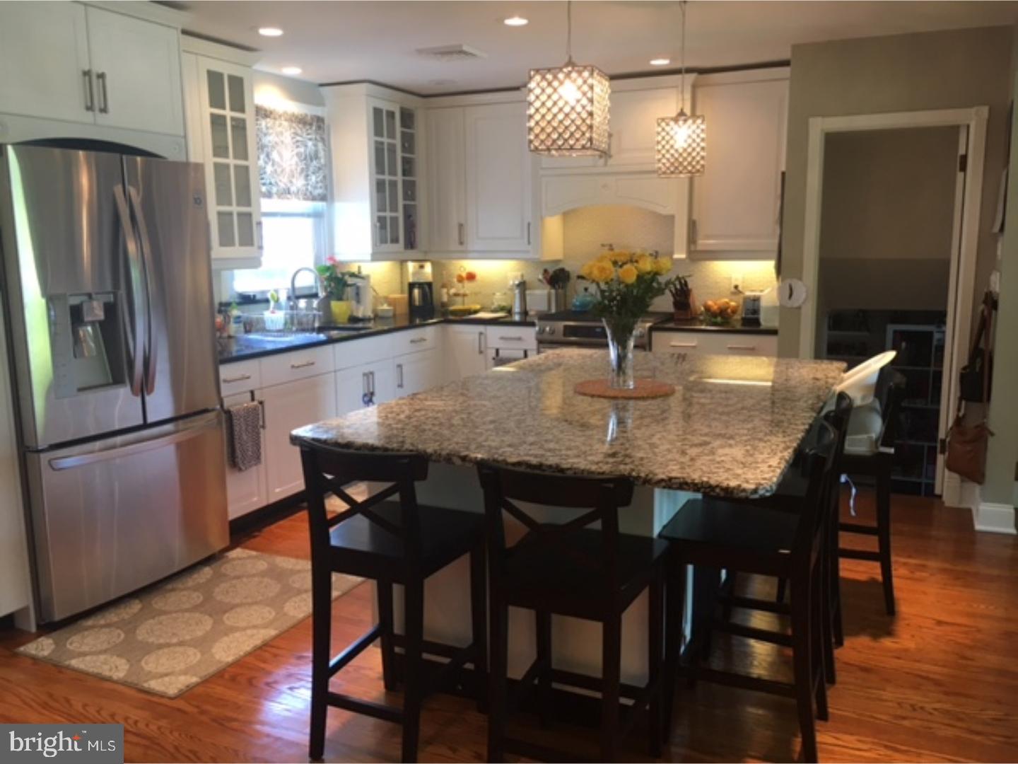695 Middle Road Warminster, PA 18974 - Photo 5 of 25 Kitchen