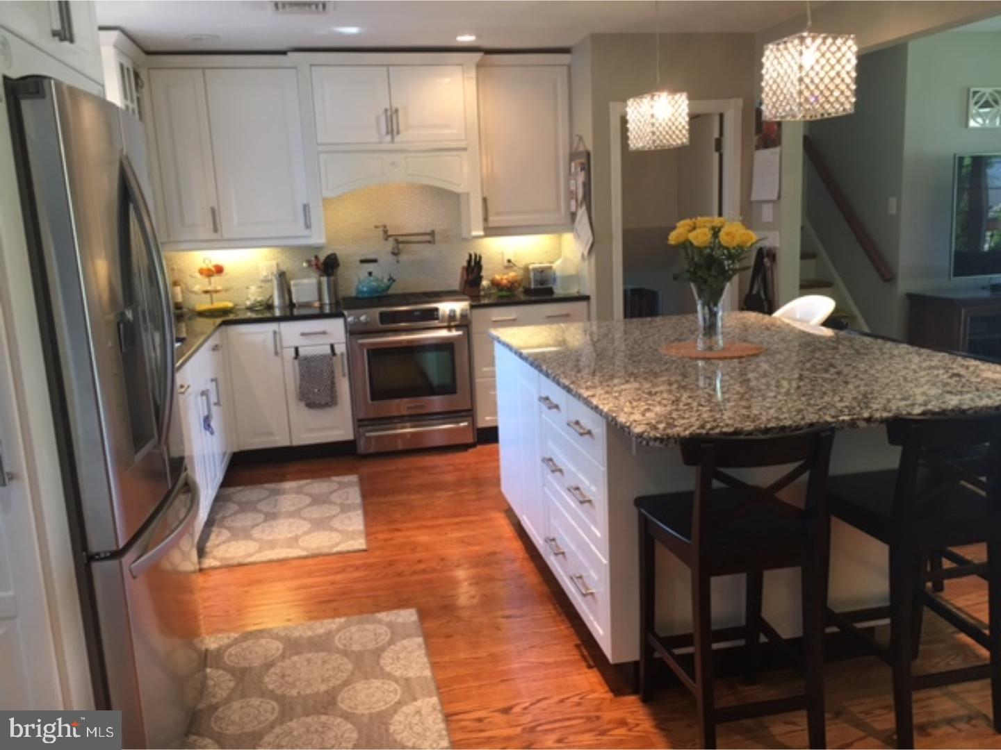 695 Middle Road Warminster, PA 18974 - Photo 8 of 25 Kitchen