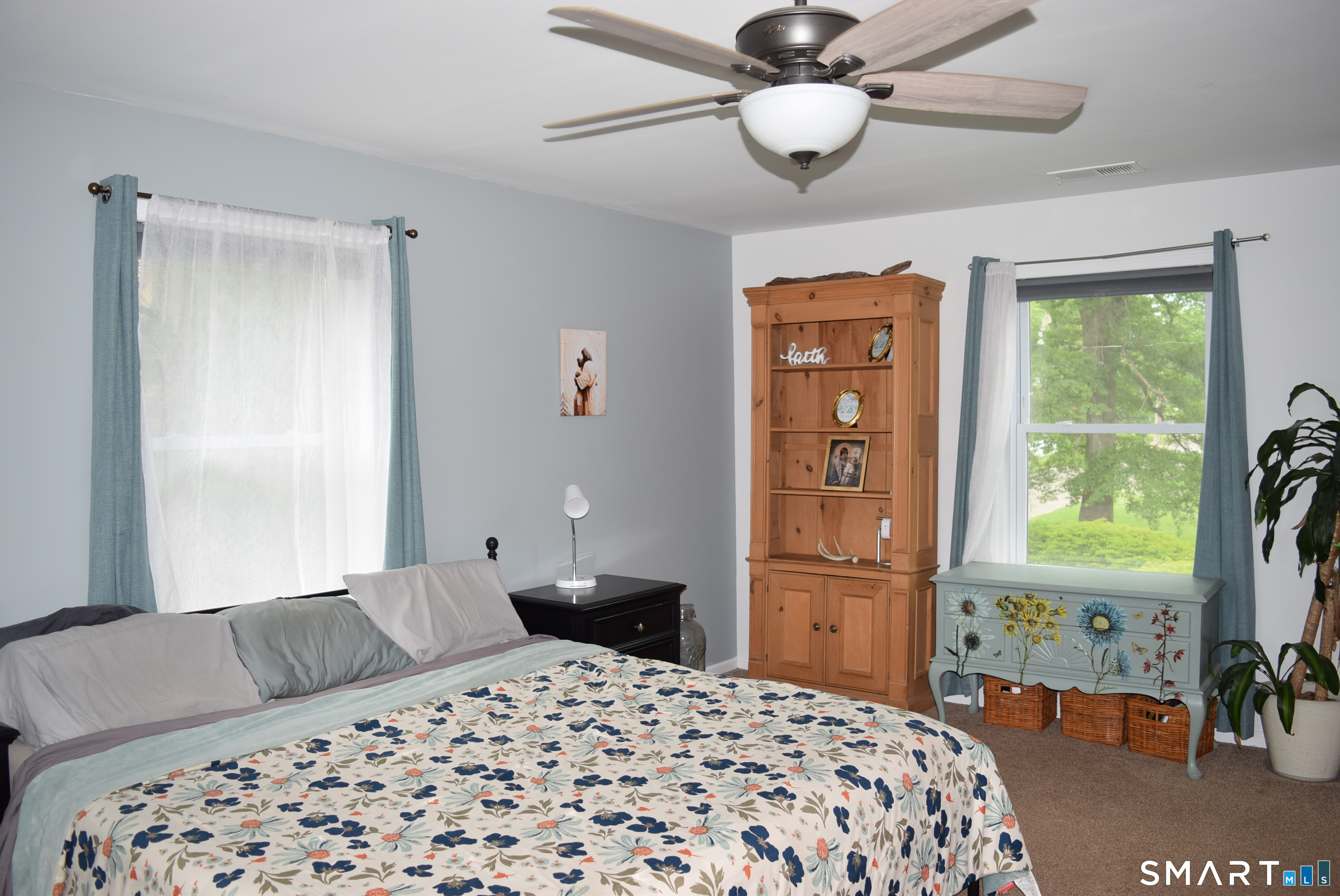 76 Sinclair Street Windsor, CT 06095 - Photo 21 of 32 Ceilings throughout the second floor are 8" and level