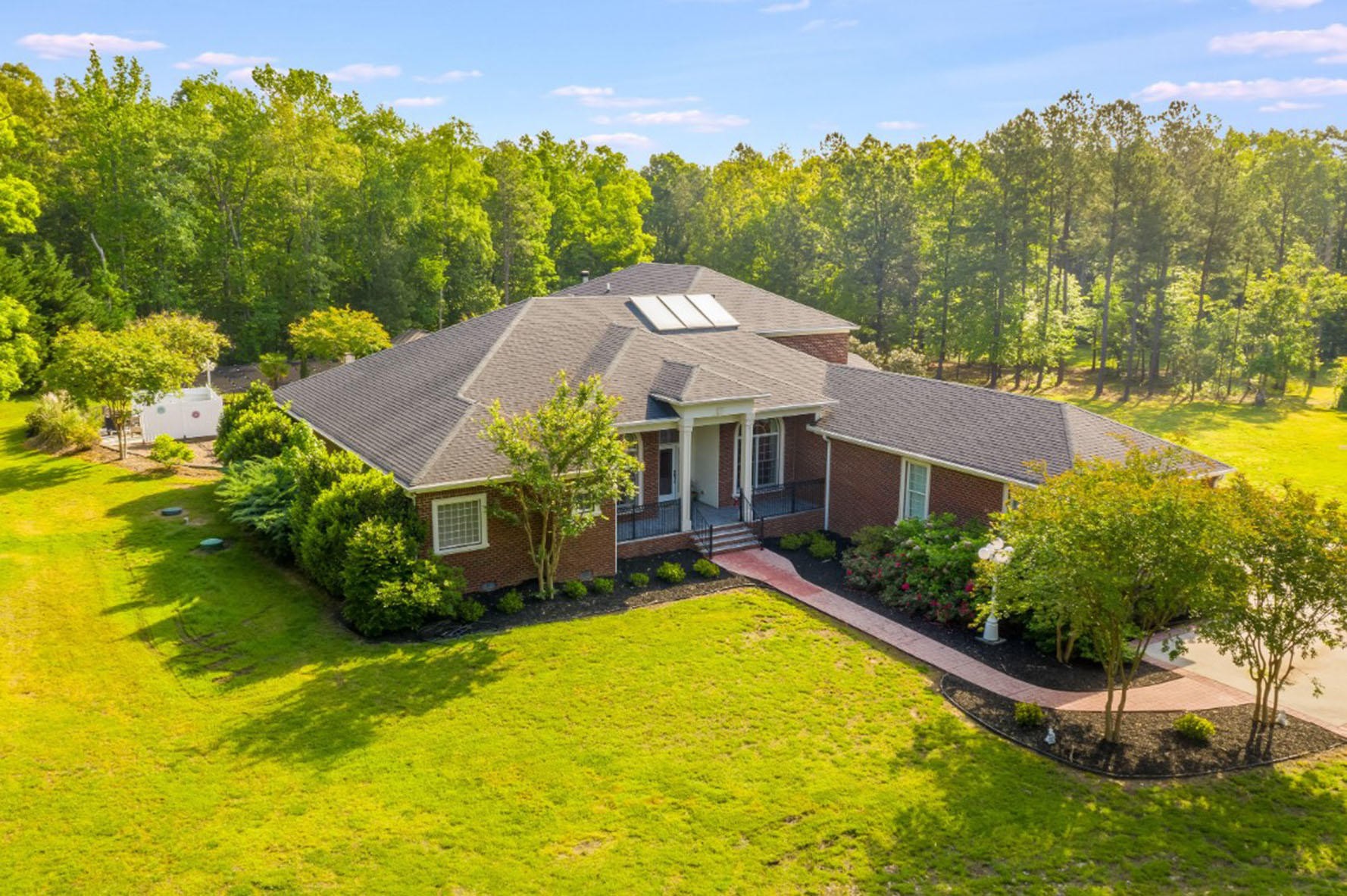 11831 McGhee Road Apison, TN 37302 - Photo 5 of 58 Gallery Image 5