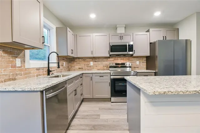 $319,900 | 52 Deer Run Circle, Newborn, GA 30056