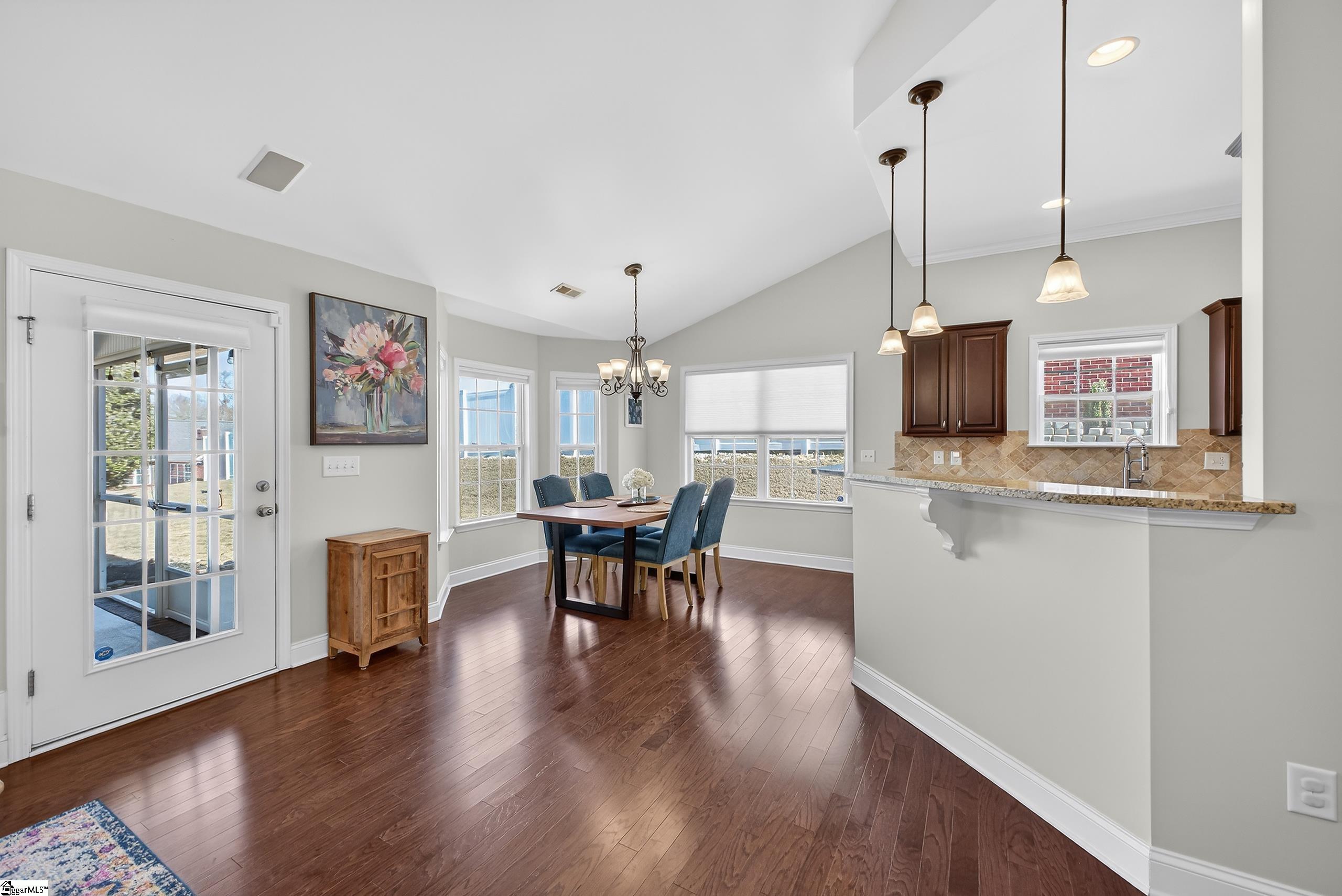 11 Cedarcrest Court Simpsonville, SC 29680 - Photo 12 of 47