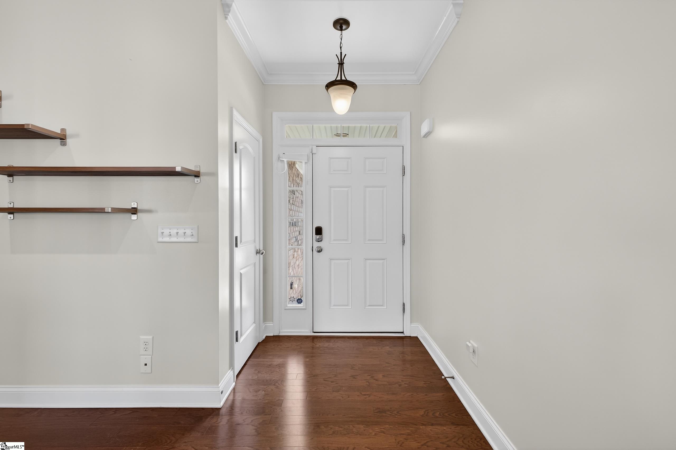 11 Cedarcrest Court Simpsonville, SC 29680 - Photo 4 of 47