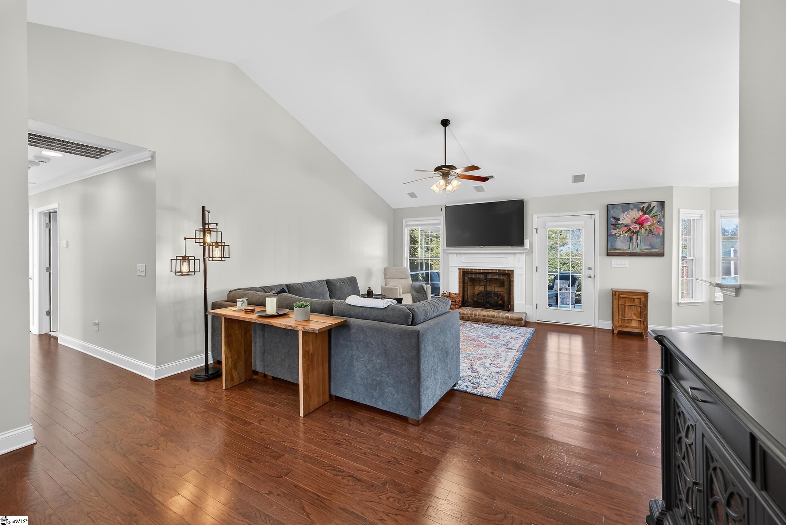 11 Cedarcrest Court Simpsonville, SC 29680 - Photo 6 of 47