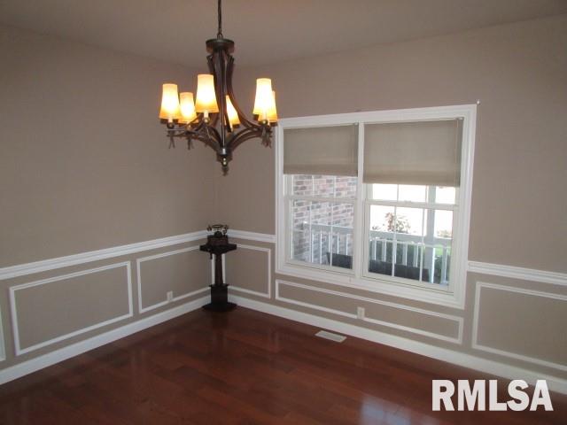 1772 Kingsbury Road Washington, IL 61571 - Photo 5 of 36 Gallery Image 5