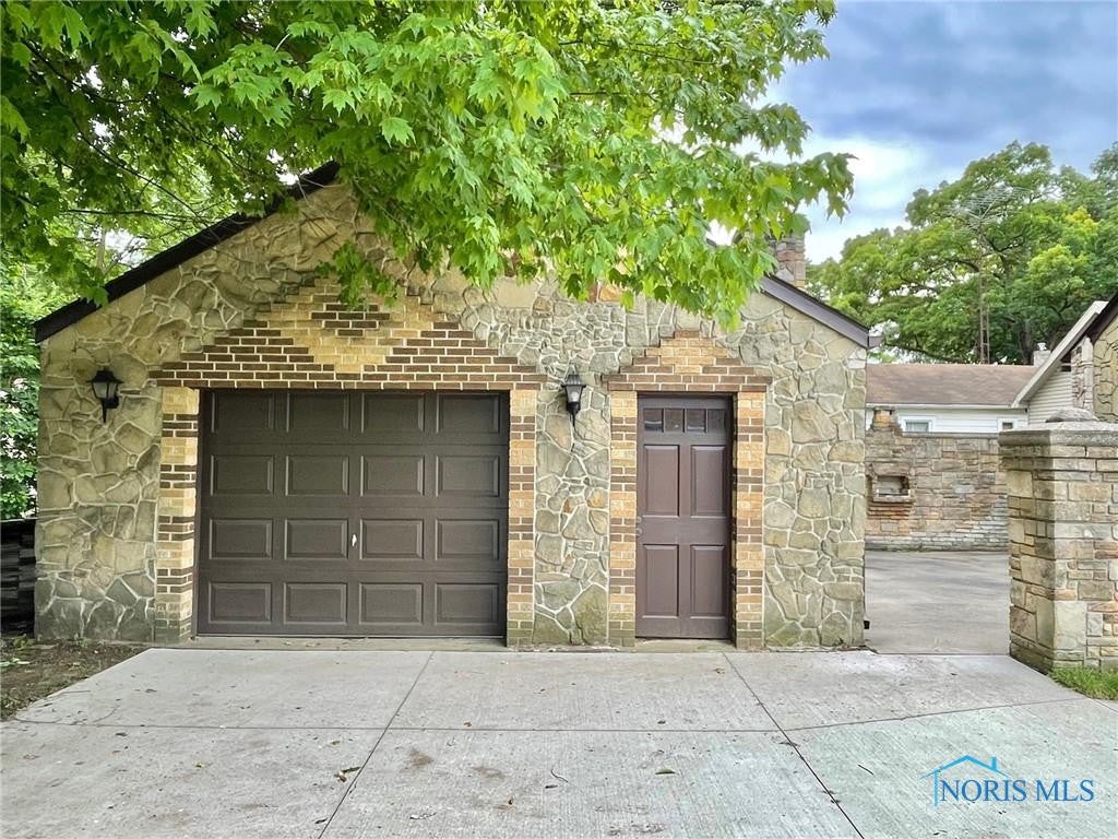5434 Ruth Avenue Toledo, OH 43613 - Photo 4 of 19 Gallery Image 4