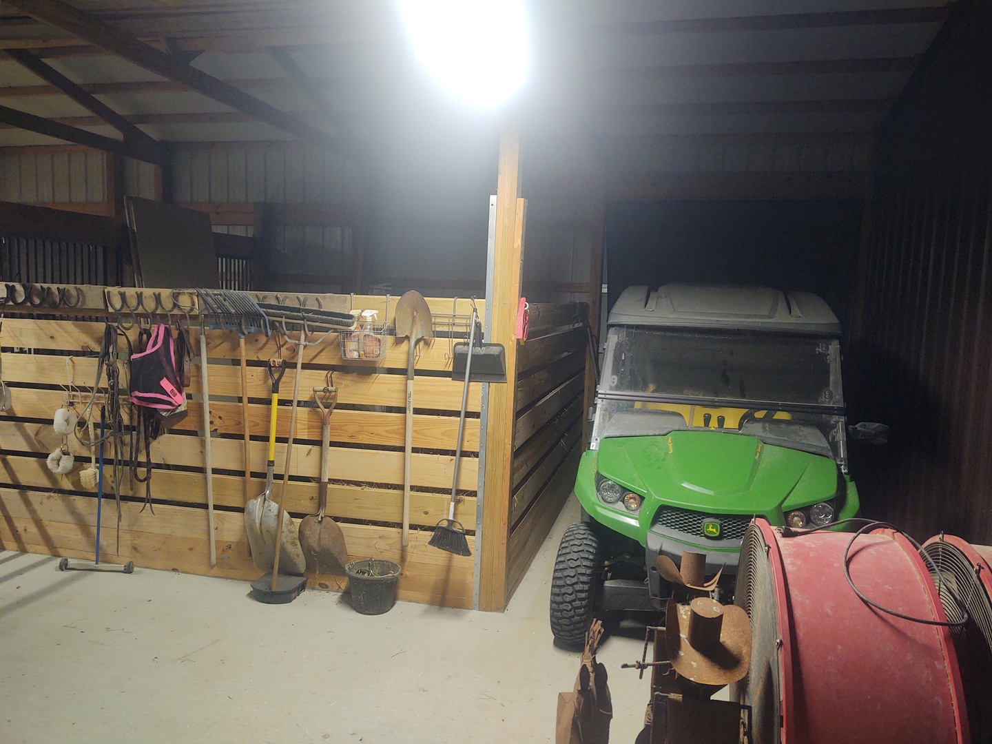 377 Lusk Road Golconda, IL 62938 - Photo 33 of 42 a bathroom with a sink