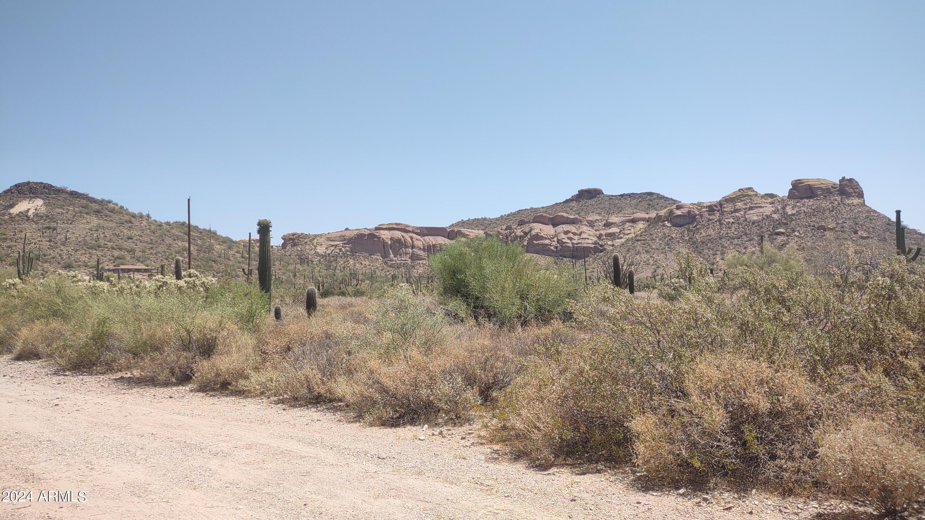 5140 North Vista Road Apache Junction, AZ 85119 - Photo 3 of 39 Vista Goldfield view