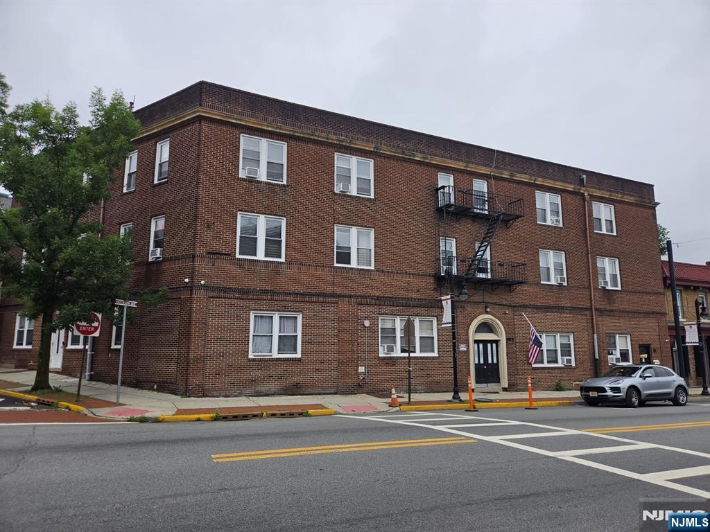 283 Paterson Avenue, Unit 2 East Rutherford, NJ 07073 - Photo 1 of 15