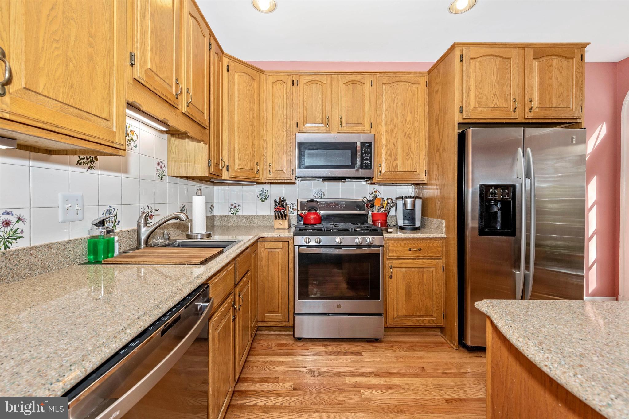 2159 Wolftrap Court Vienna, VA 22182 - Photo 17 of 62 Kitchen with updated appliances