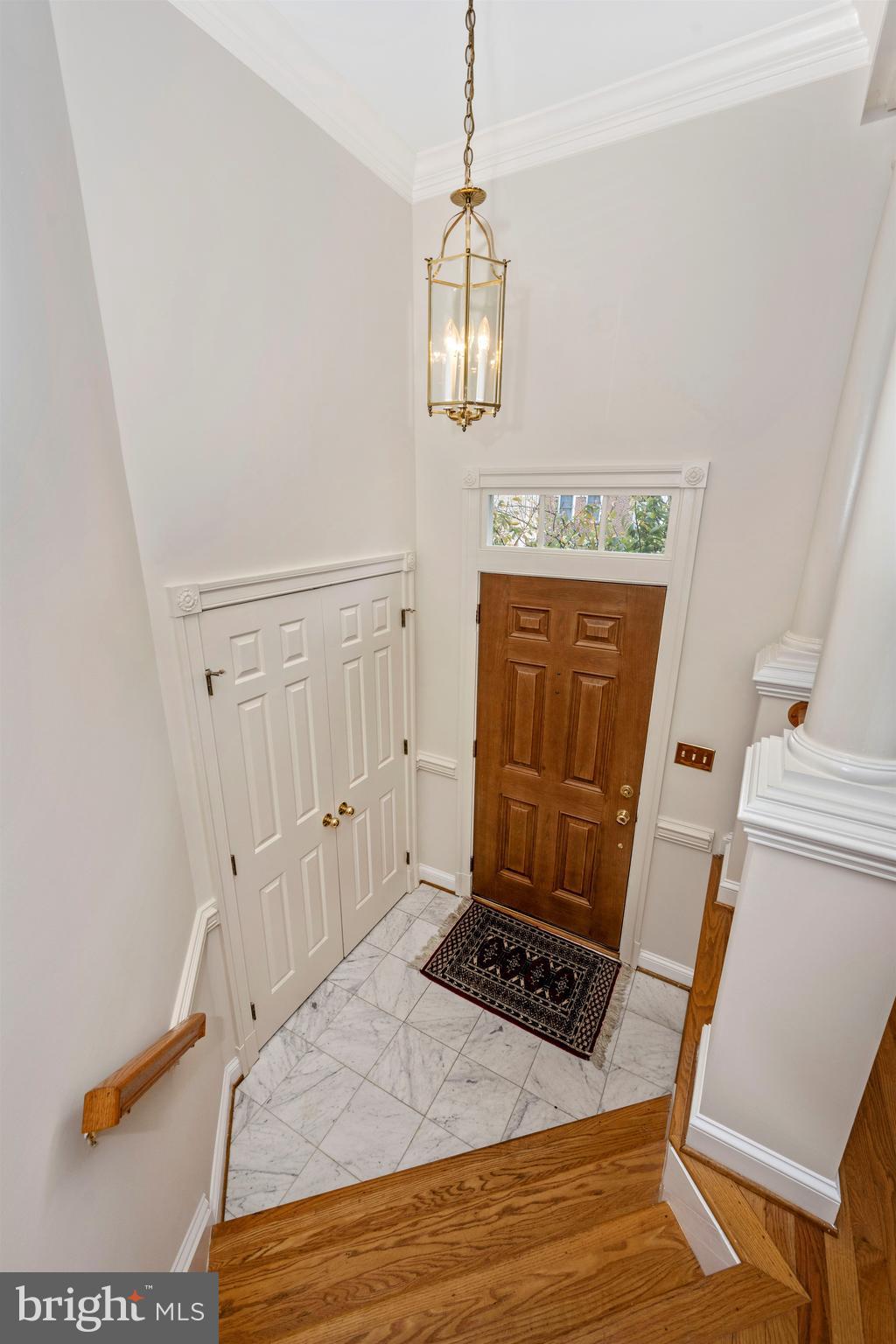 2159 Wolftrap Court Vienna, VA 22182 - Photo 7 of 62 Entry Foyer