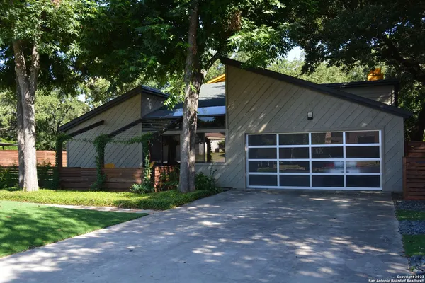 $2,350 | 3330 Trailway Park Street, San Antonio, TX 78247