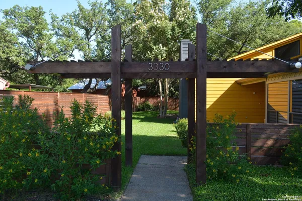 $2,350 | 3330 Trailway Park Street, San Antonio, TX 78247
