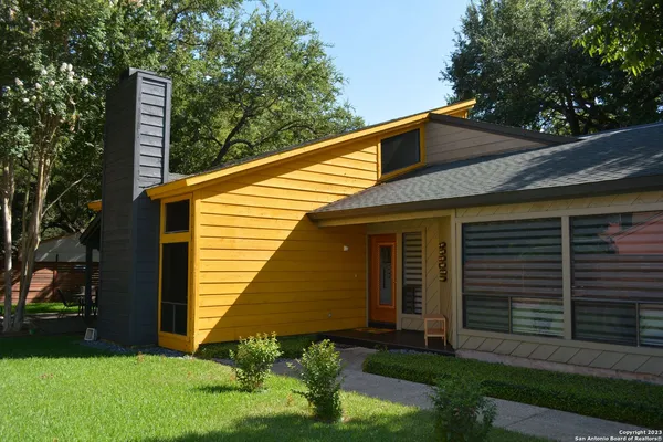 $2,350 | 3330 Trailway Park Street, San Antonio, TX 78247