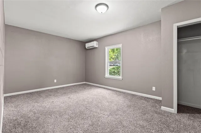 $269,900 | 11911 East 44th Street, Kansas City, MO 64133