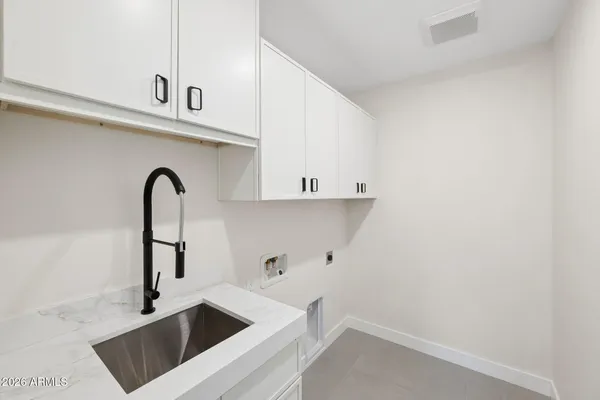 $1,899,000 | 7501 North 21st Place, Phoenix, AZ 85020