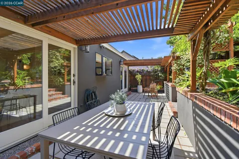 $899,000 | 1056 El Centro Avenue, Oakland, CA 94602