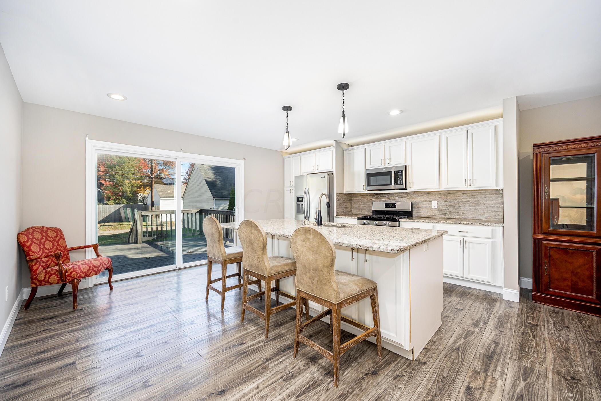 842 Vernon Road Bexley, OH 43209 - Photo 11 of 68 842 Vernon Rd-023