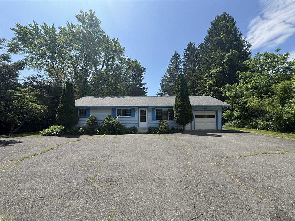 39 Huntington Road Hadley, MA 01035 - Photo 1 of 25