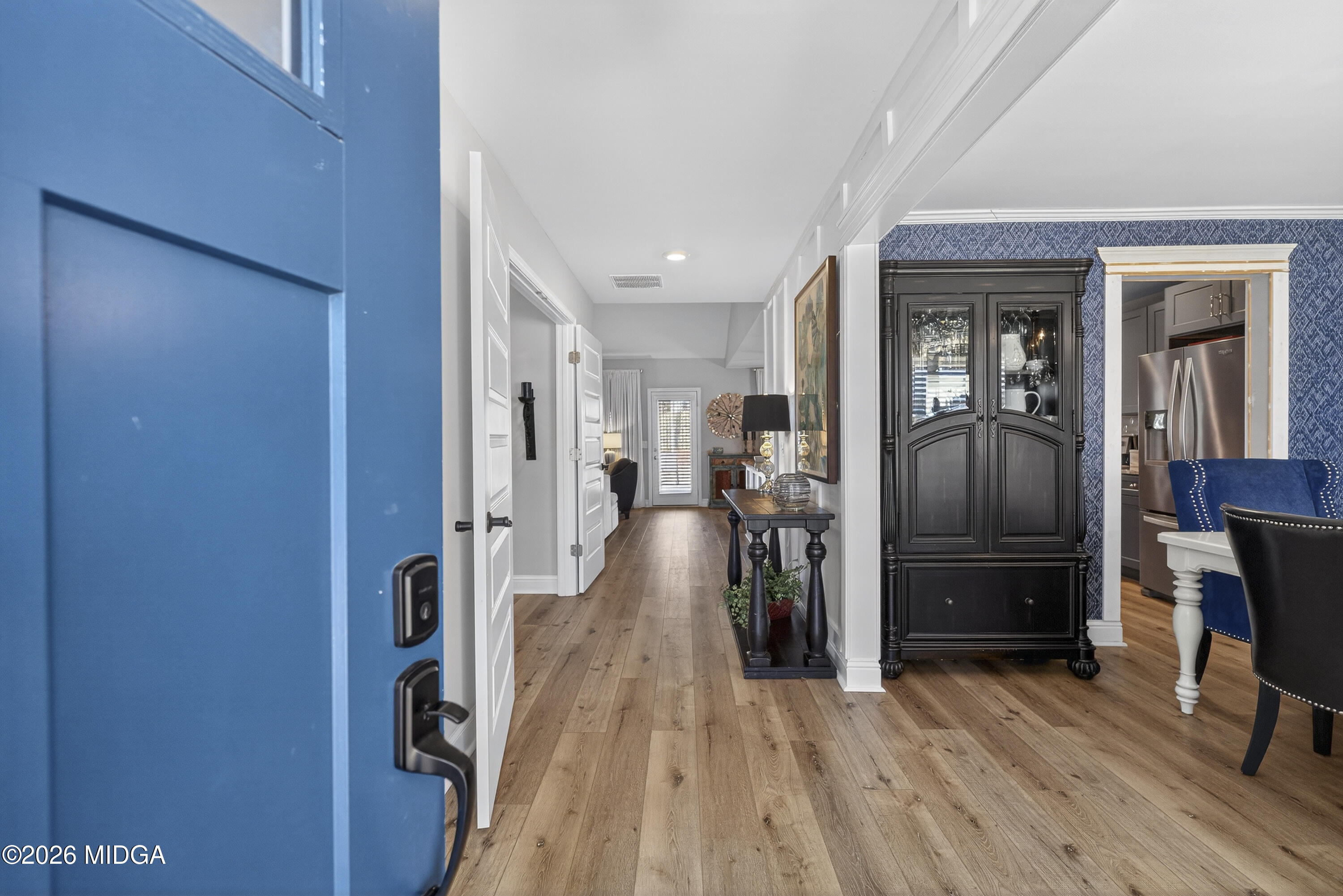 737 Springhill Drive Gray, GA 31032 - Photo 7 of 60 a view of a living room