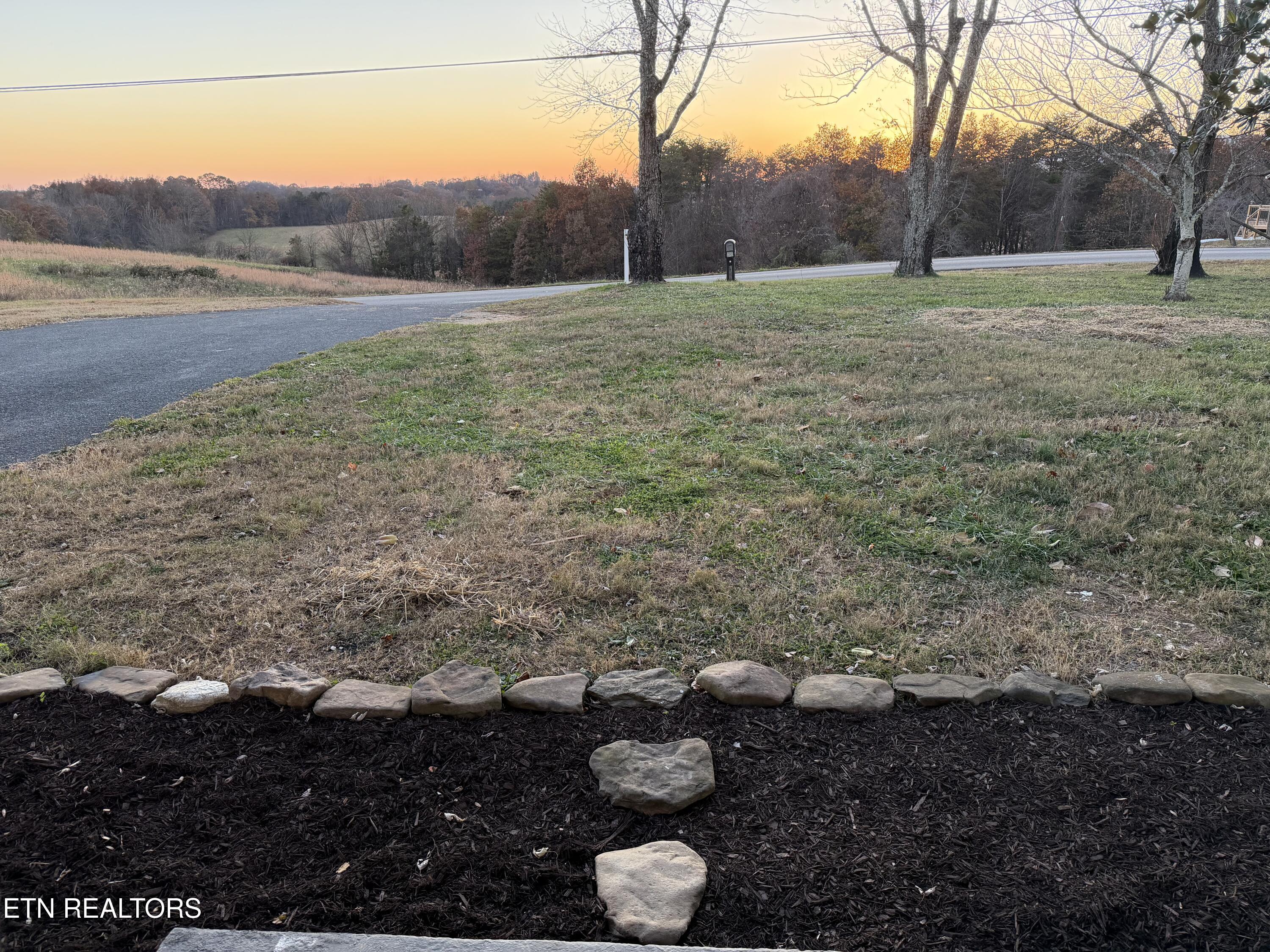 328 Peach Orchard Road Clinton, TN 37716 - Photo 13 of 46 IMG_0731