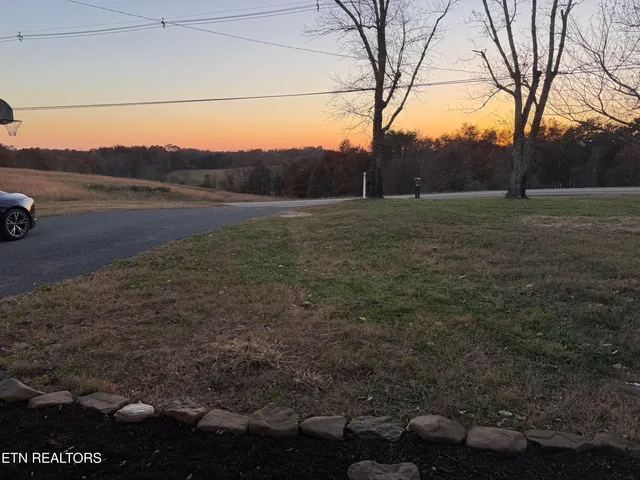 $384,900 | 328 Peach Orchard Road, Clinton, TN 37716