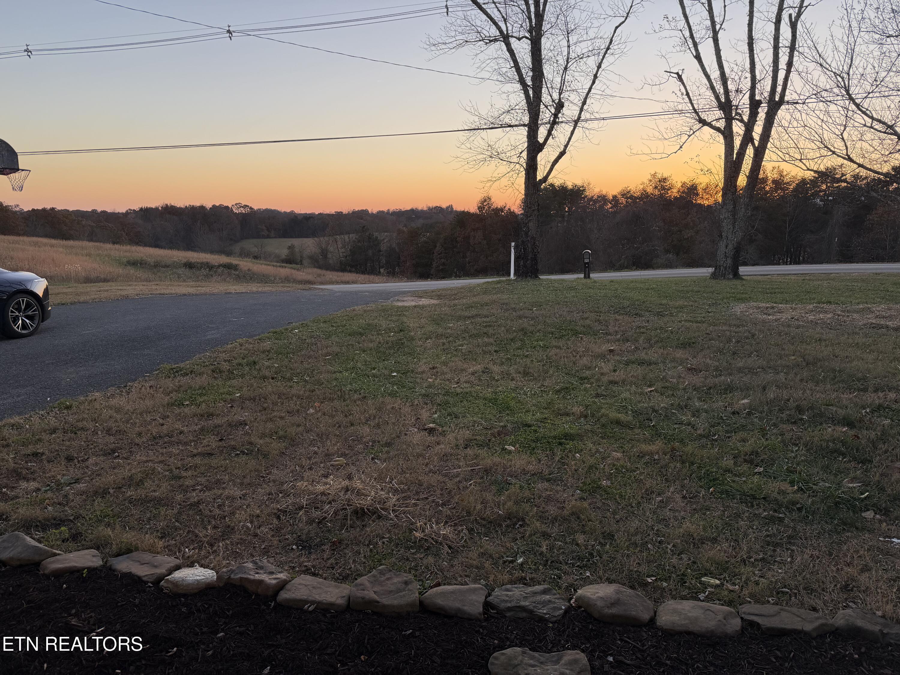 328 Peach Orchard Road Clinton, TN 37716 - Photo 14 of 46 IMG_0736