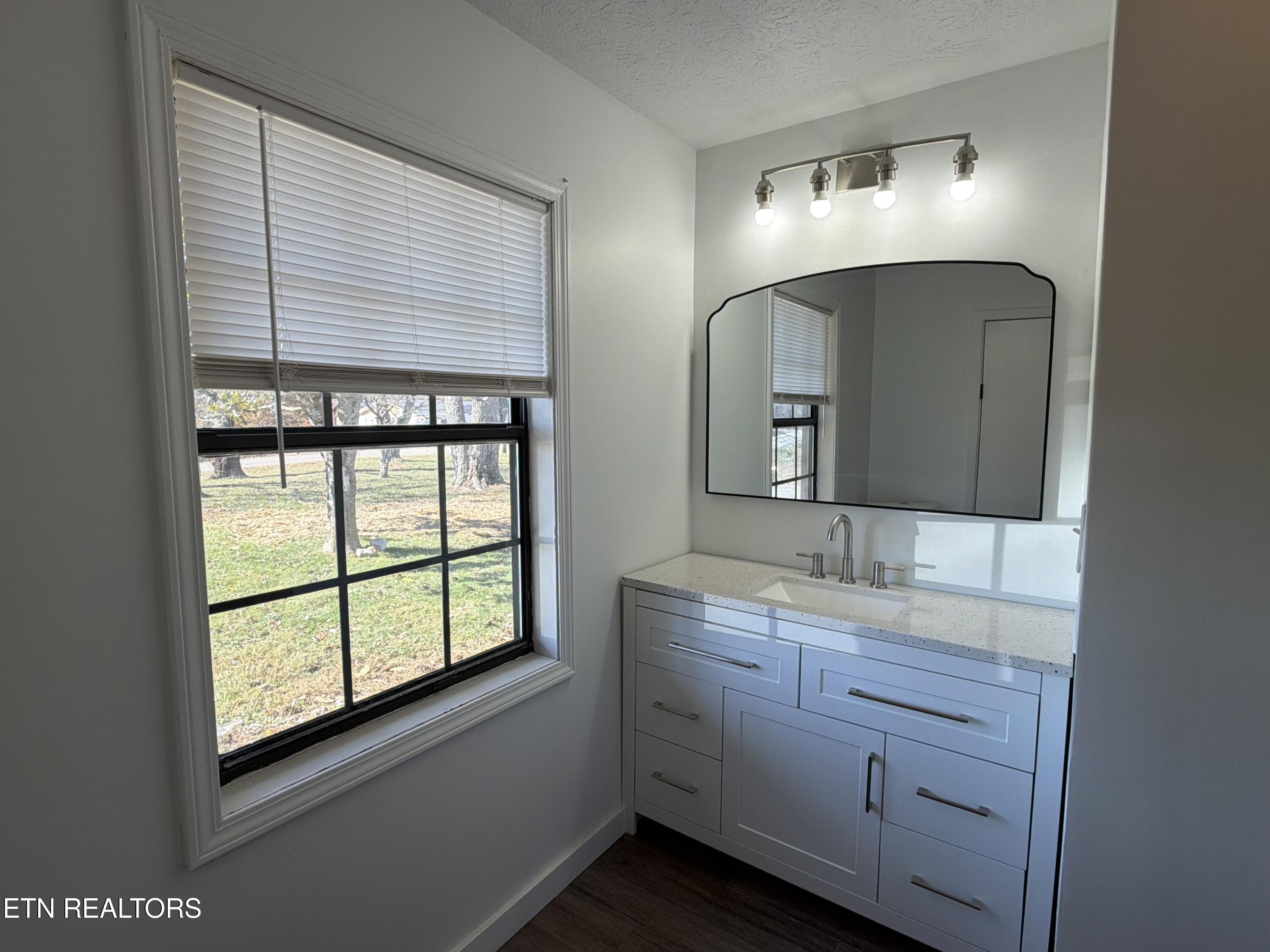 328 Peach Orchard Road Clinton, TN 37716 - Photo 28 of 46 IMG_0643