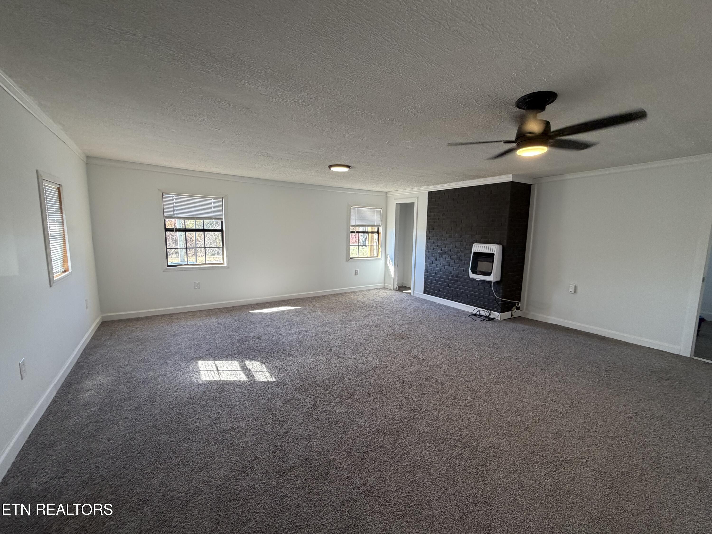 328 Peach Orchard Road Clinton, TN 37716 - Photo 34 of 46 IMG_0623