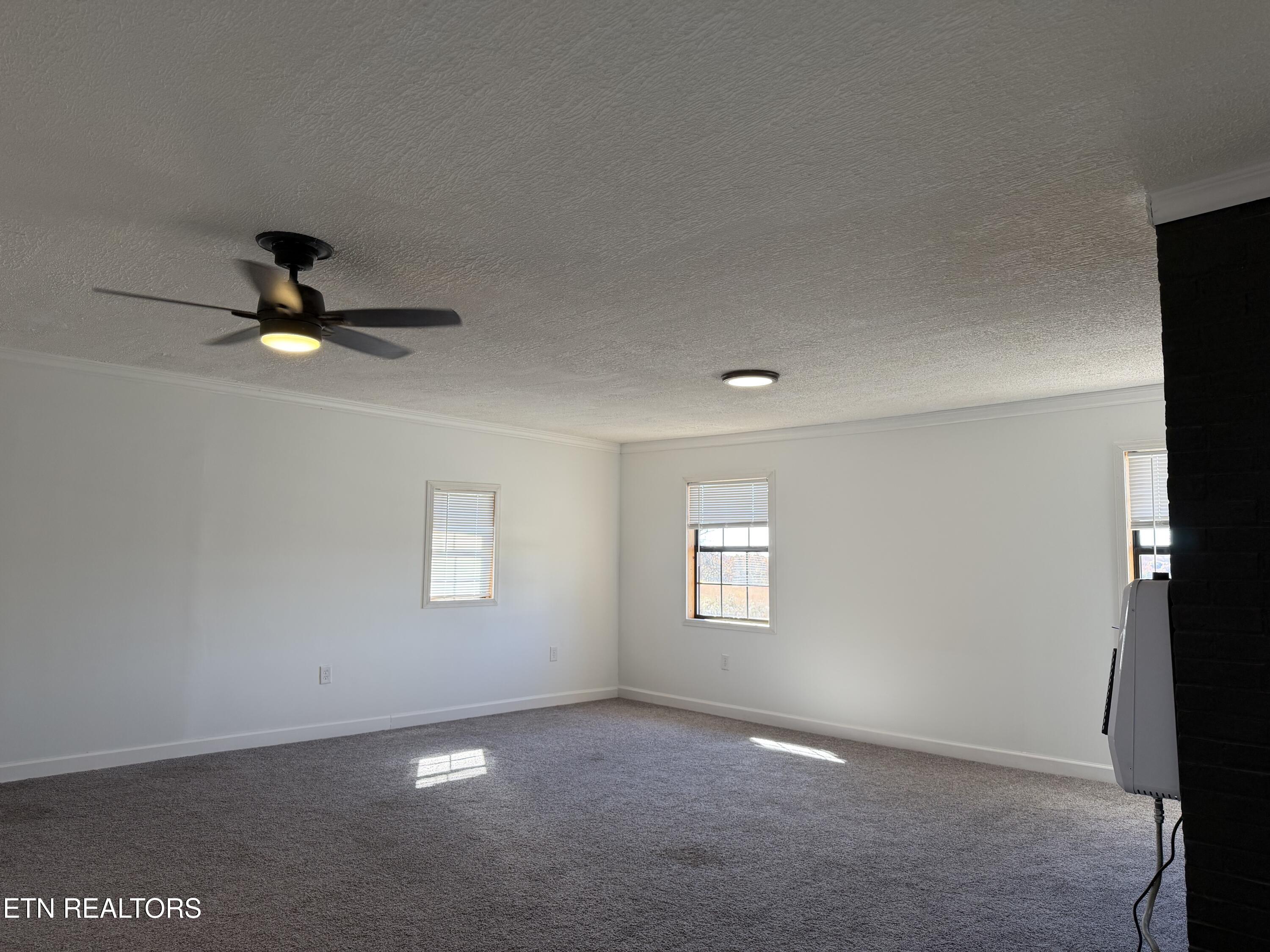 328 Peach Orchard Road Clinton, TN 37716 - Photo 38 of 46 IMG_0619