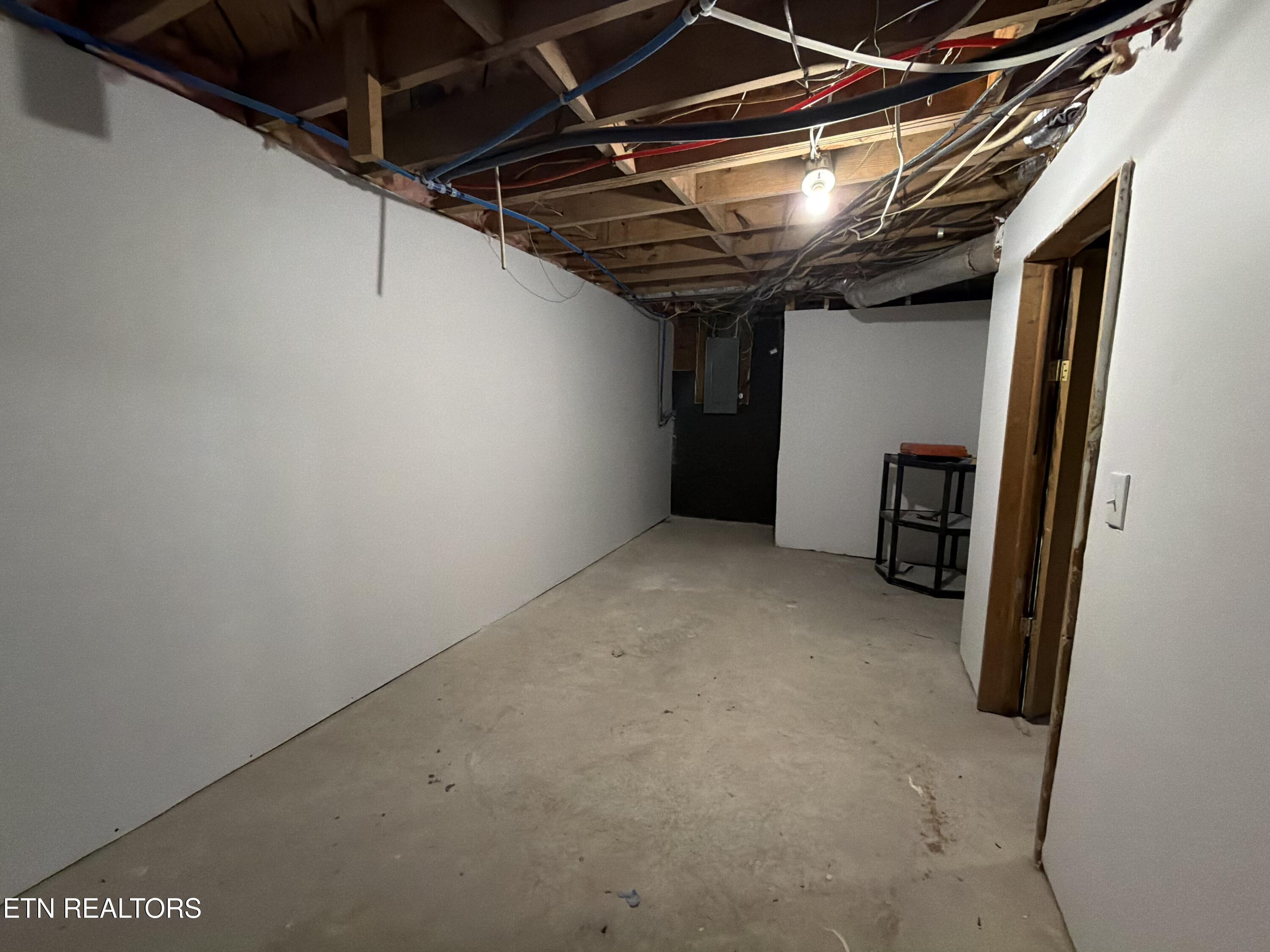 328 Peach Orchard Road Clinton, TN 37716 - Photo 45 of 46 IMG_0656