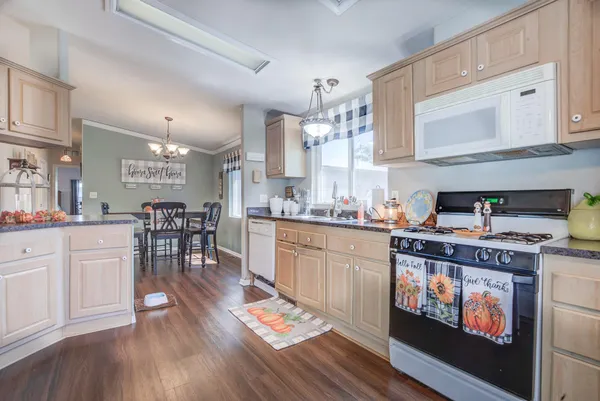 $126,900 | 880 Tuberose Trail, Redding, CA 96003