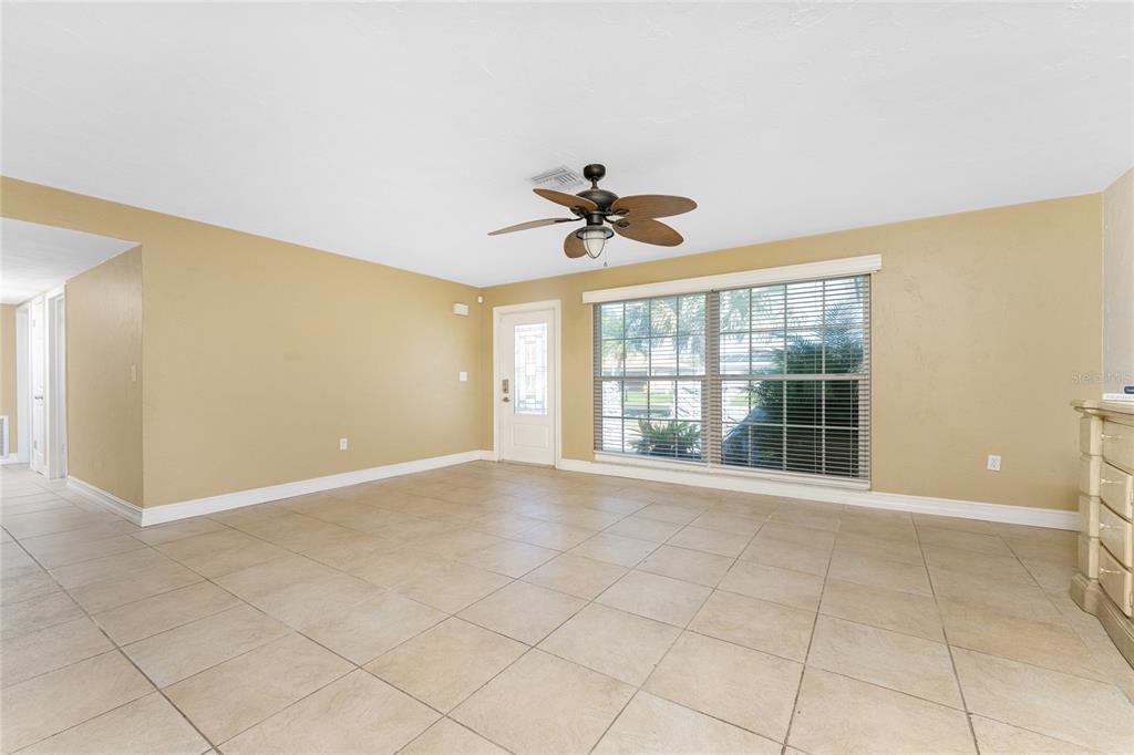 256 Caddy Road Rotonda West, FL 33947 - Photo 12 of 64 Gallery Image 12