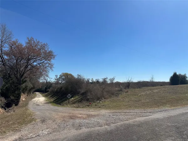 $299,900 | 5-ac Hill Street, Buffalo, TX 75831