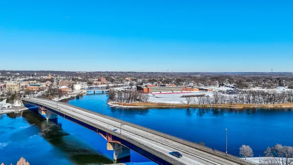 $595,000 | 116 West Prospect Avenue, Ottawa, IL 61350