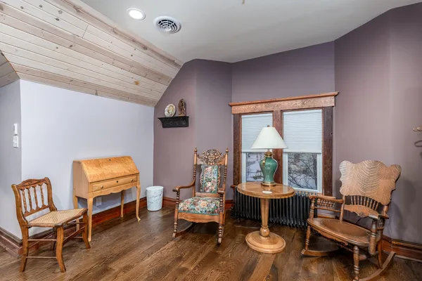 $595,000 | 116 West Prospect Avenue, Ottawa, IL 61350